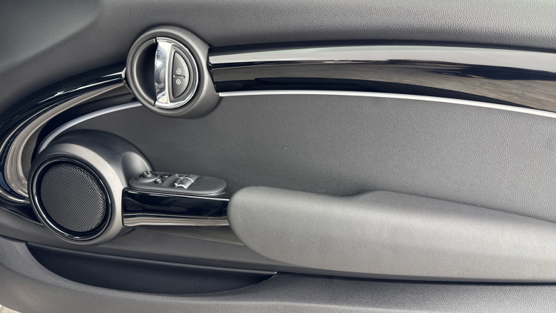 MINI Hatchback 2.0 Cooper S Sport 3dr Auto Petrol Hatchback